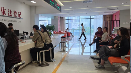 双节同庆，为爱值守：薛城区婚姻登记暖心服务“不打烊”