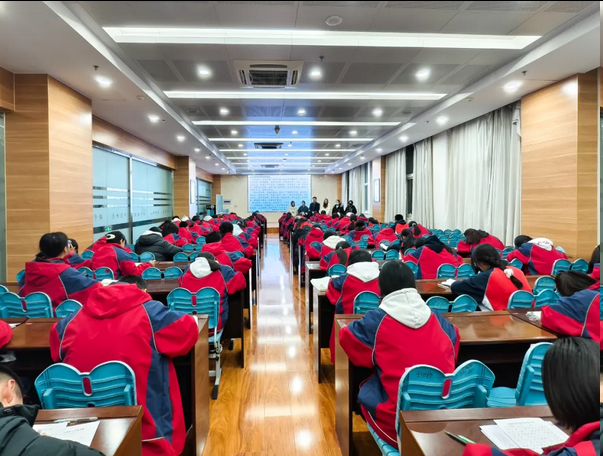 薛城舜耕实验学校高一年级举办硬笔书法比赛活动