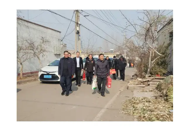 “情满寒冬  爱心助学”区教体局离退干部党支部开展关爱困难学生走访慰问活动