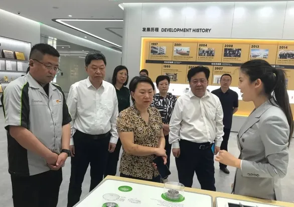 枣庄市政协副主席任怡春来潍考察调研